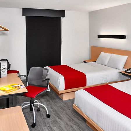 City Express By Marriott Мерида Екстериор снимка