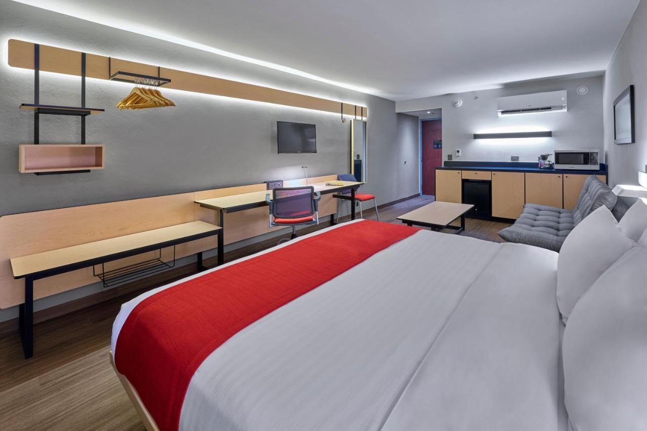 City Express By Marriott Мерида Екстериор снимка