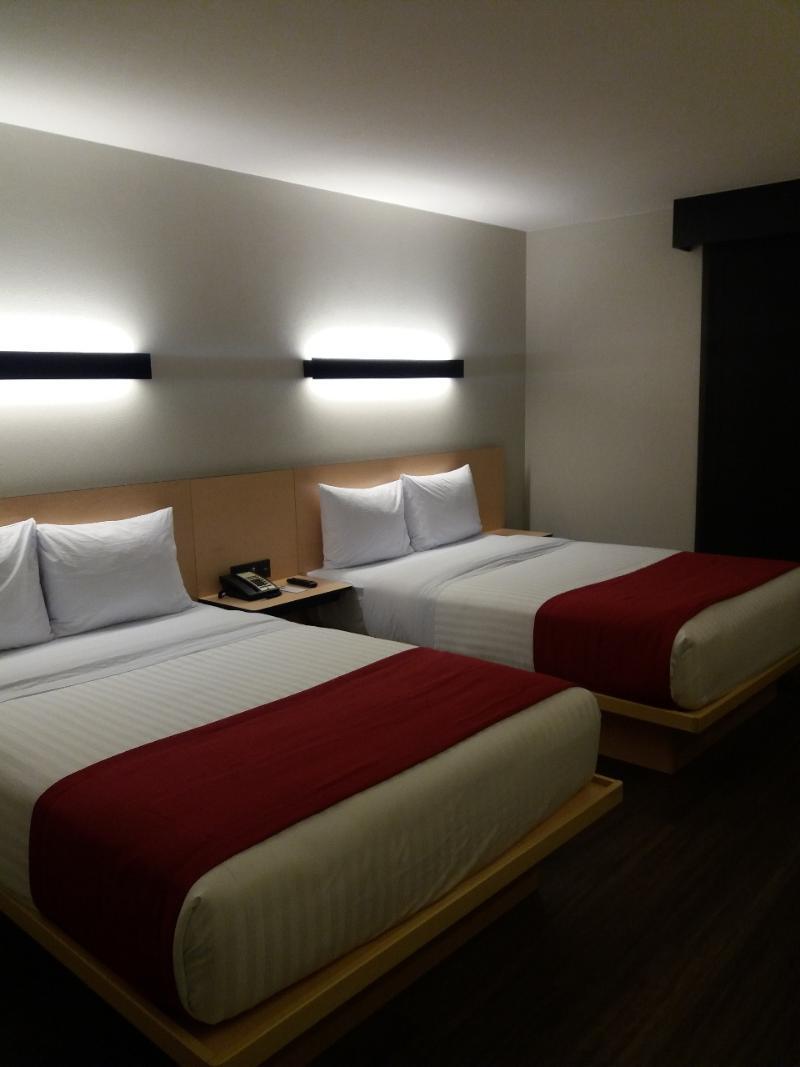 City Express By Marriott Мерида Екстериор снимка